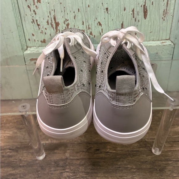 Torrid Gray Athletic Shoes with White Laces - Picture 6 of 8